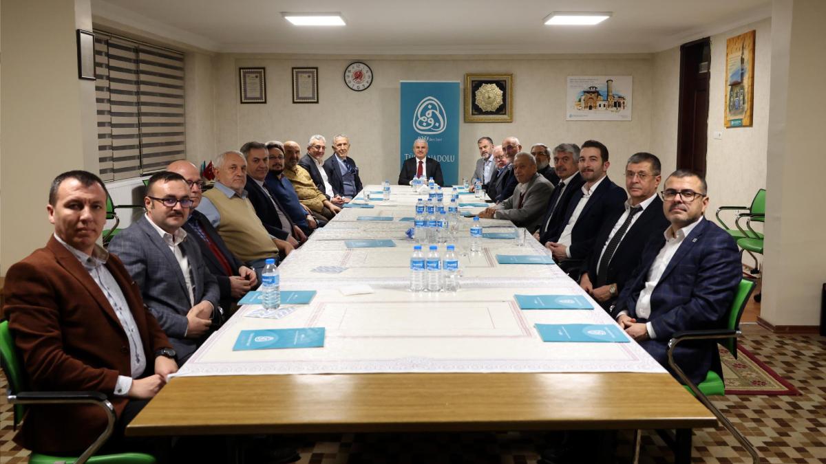 Konya Valisi İbrahim Akın Türk Anadolu Vakfını Ziyaret Etti.
